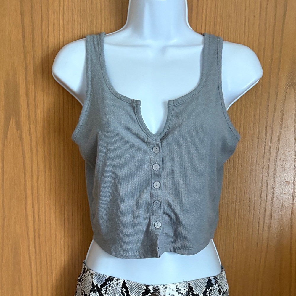 Better Together size M Gray Button-Up Women's Tank Top
